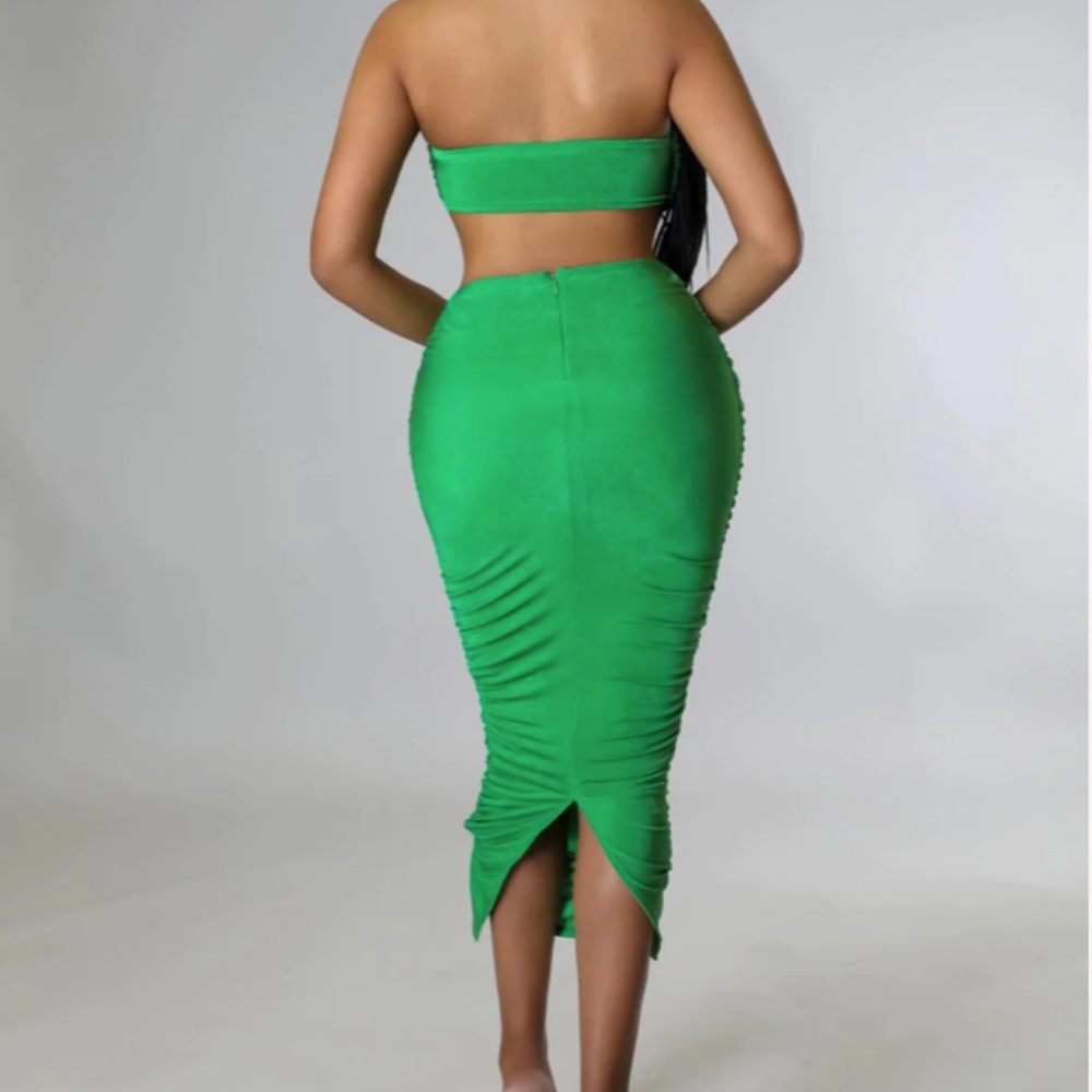 Lilyful Emerald Green Cutout Maxi Dress Emerald Stretch Tube Strapless - Picture 2 of 6